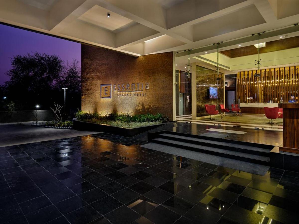 Essentia Luxury Hotel Indore Exterior foto